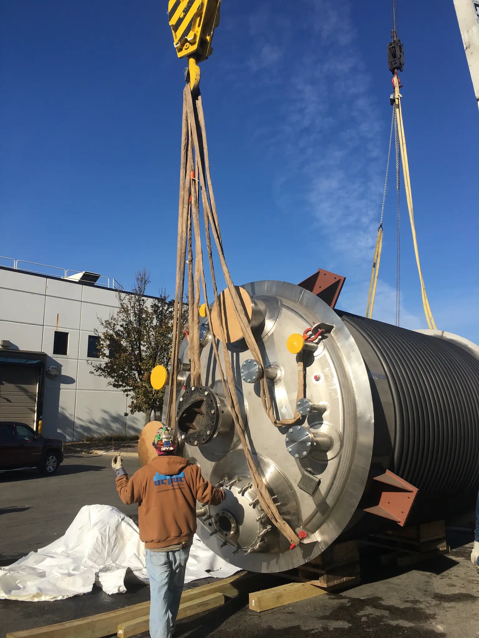 Rigging, crane lifts & precision positioning